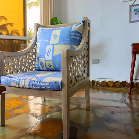 Lafayette One Bedroom Apartment, With Beach Access, Malindi Exterior foto