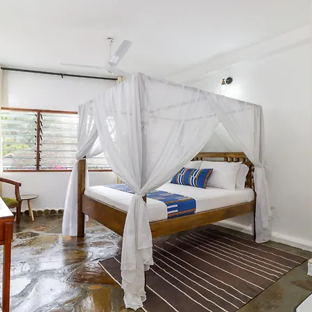 Lafayette One Bedroom Apartment, With Beach Access, Malindi Exterior foto